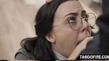 เปิดซิงหี เปิดซิงนักเรียน เจ็บควย หีเเน่น หีฟิต